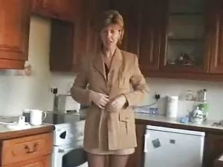 Laitoin xx seksikäs video dehati yksi paksu kautta sukat roskat ja venyttää hänen reikä