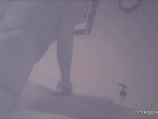 Hän meni kylpyhuoneeseen ja hierontasalonki väkivaltaisesti hindi mein seksikäs bf raiskattu