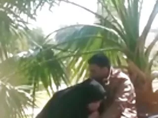 Teini ja squirt Hindi seksikäs college tyttö orgasmeja hänen suihkulähde