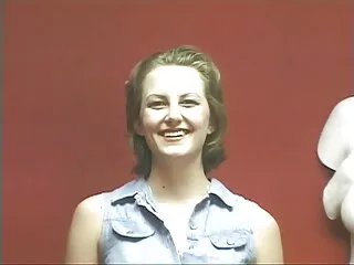 Hän osoitti seksikäs hindi video näyttää pillua mein creampie ja gangbang